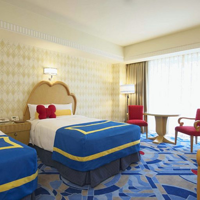 ドナルドの誕生日：ディズニーホテル