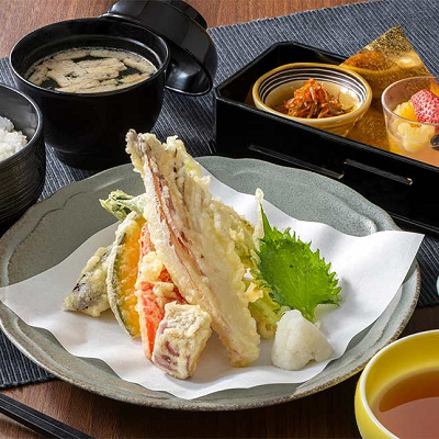 八種の野菜天麩羅膳
