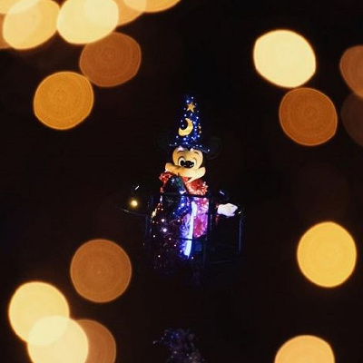 ミッキーと魔法の世界を楽しもう