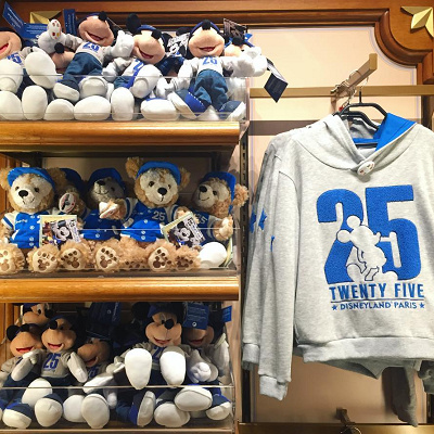 シンプルなデザインのものも！