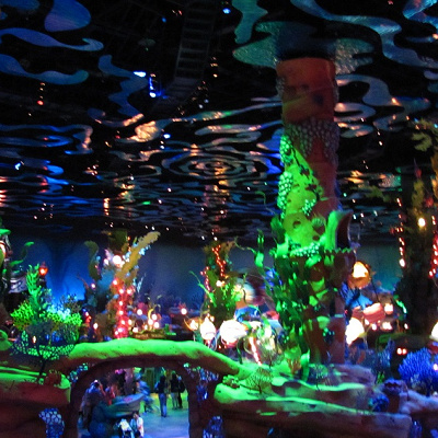 幻想的なマーメイドラグーン