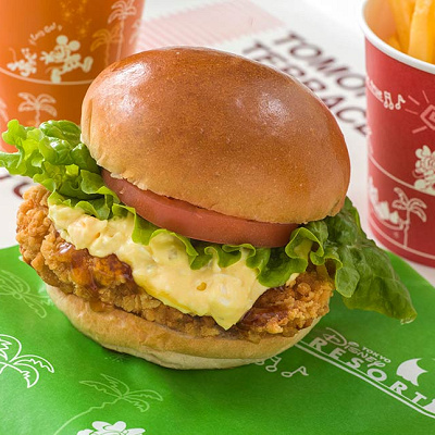 ハンバーガー&サンドイッチ特集：フライドチキンバーガー(エッグタルタル) 