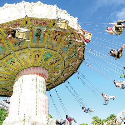 ひらかたパークのウェーブスインガー