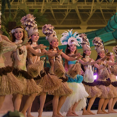 ハワイアンズで行われるフラダンスショー