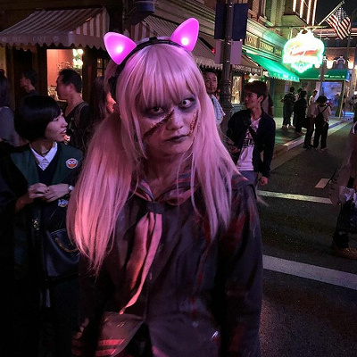 制服姿のアイドルゾンビ／USJ（2018年）