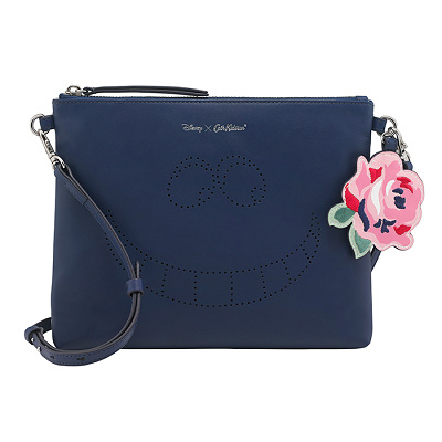 よく見てみるとチェシャ猫の顔が… 