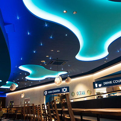 レストラン「オーシャン」の店内