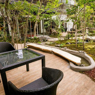 湯巡追荘の内部