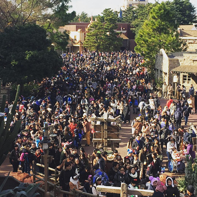 歩くのも大変そうですね。