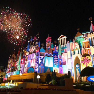 リニューアルオープンしたばかりのイッツ・ア・スモールワールド