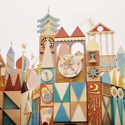 イッツア・スモールワールド