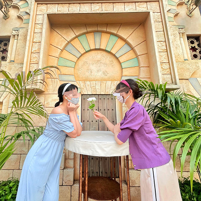 ジャスミン風コーデ（オフショルダー×セットアップ）