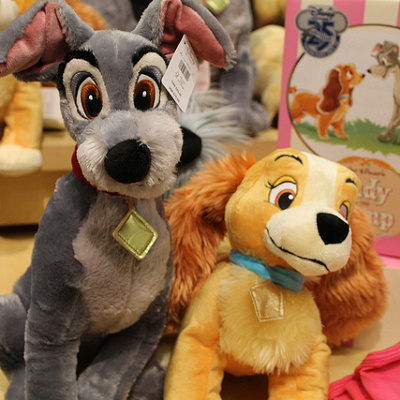 お互い全く違う境遇の中で出会ったレディとトランプ