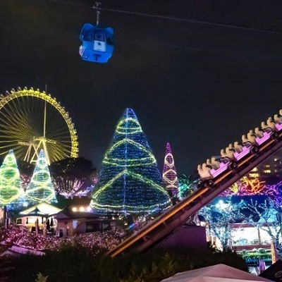 アトラクションとの光のコラボ