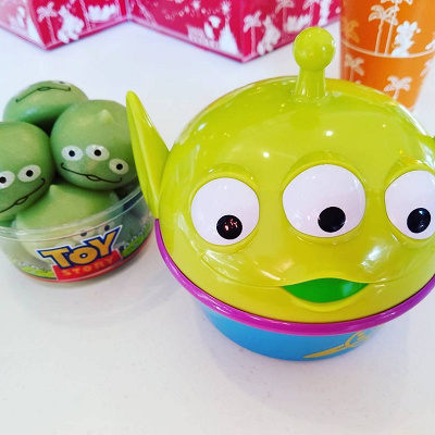 リトルグリーンまんのスーベニアケース