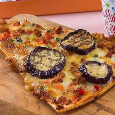 「マーボーナスのピザ」