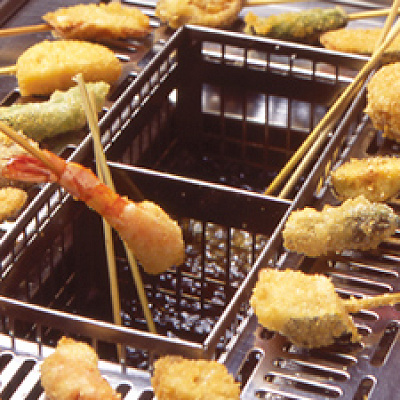 串家物語の食事の様子