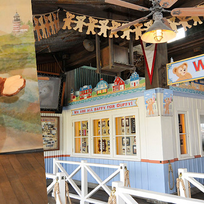 ヴィレッジ・グリーティングプレイスでダッフィーに会おう♪