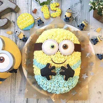 ミニオン誕生日ケーキ