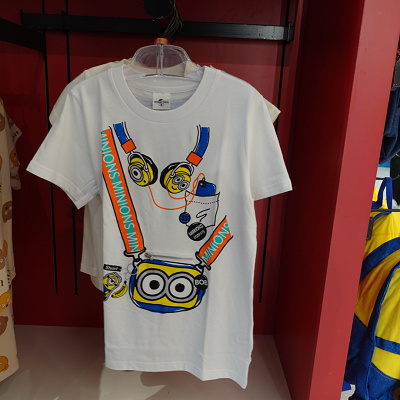 ミニオンTシャツ　(お出かけ・大人)