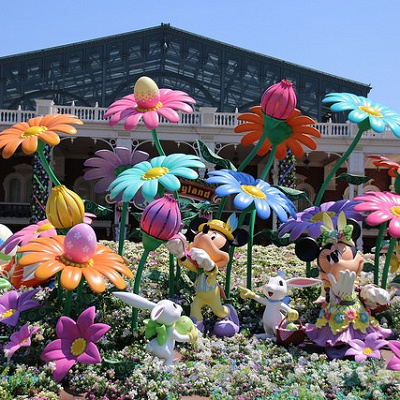 エントランスのモニュメント（2015）