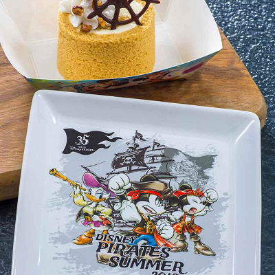 オレンジクリームのキャラメルロールケーキ