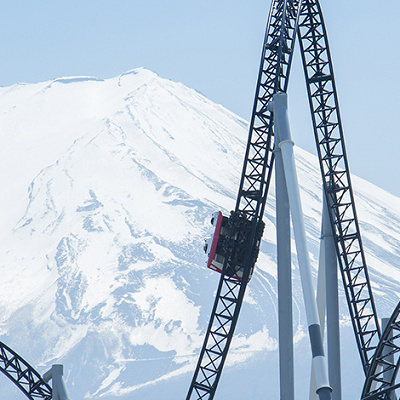 ジェットコースターと富士山