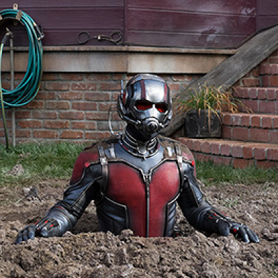 アントマンとして鍛えられるスコット