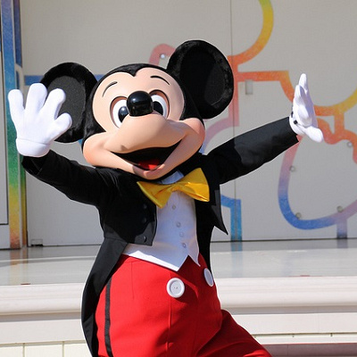 ミッキーなどキャラクターが登場するものも