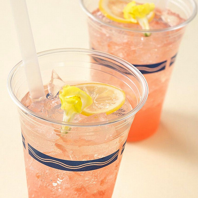 スパークリングカクテルピンクグレープフルーツ&エルダーフラワーシロップ