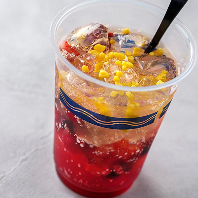 スパークリングカクテル（ウイスキー＆ミックスベリー）