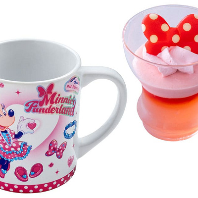 ストロベリームース＆ピーチゼリー、スーベニアカップ付き