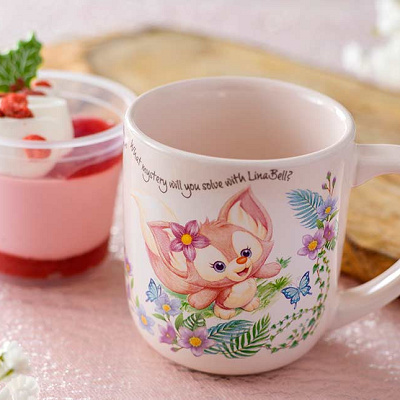 ストロベリームース、スーベニアカップ付き