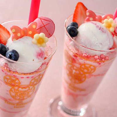 テディ・ルーズヴェルト・ラウンジ・オリジナルソフトドリンク、コレクタブルグラス付き