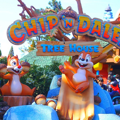 青色の屋根がかわいくて人気♡