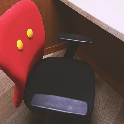 イスもこんなにかわいらしい