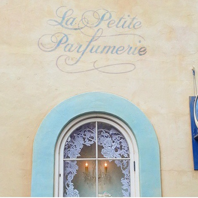 お店の外もとってもかわいいです♡