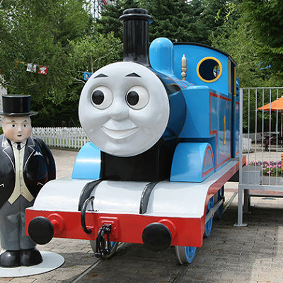 トーマスのモニュメント