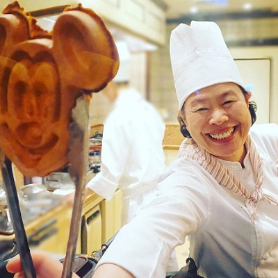 東京ディズニーランドグレートアメリカン・ワッフルカンパニー<br />笑顔の素敵なカリナリーキャストさん