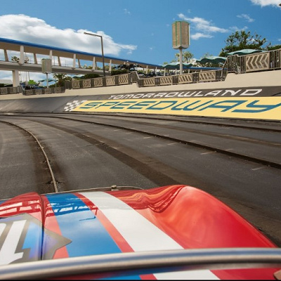 トゥモローランド・スピードウェイ