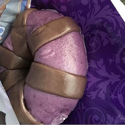 アースラをイメージしたうきわまん。