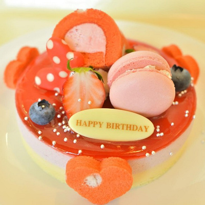 “ベリーハッピー” ラズベリームースケーキ