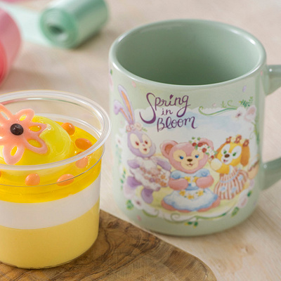 ヨーグルト＆マンゴームース、スーベニアカップ付き