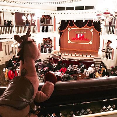 2階から観ることもできる