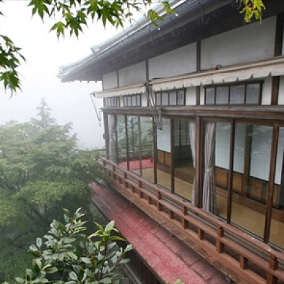 湯の山温泉 旅館寿亭「水雲閣」