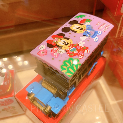 2020年お正月限定トミカ（オムニバス 天井面）