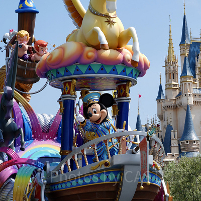 2022ディズニー　気球モチーフグッズ