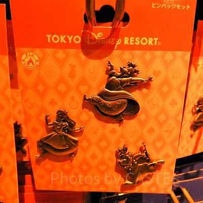 ピンバッジは3種類