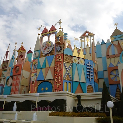 おとぎ話から飛び出したような世界観のファンタジーランド