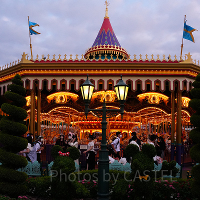 夢の国にふさわしい憧れのメリーゴーランド